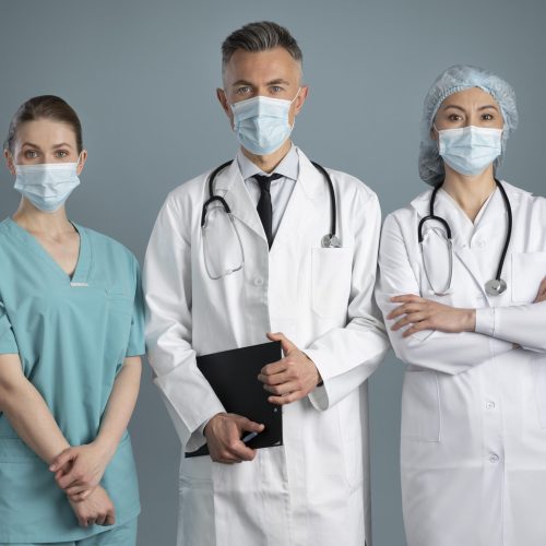 doctor-nurses-special-equipment